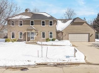 1734 S Rebecca Ln, Appleton, WI 54915
