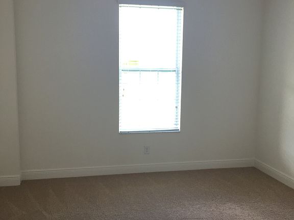 5th image of 14476 Breakwater Way
