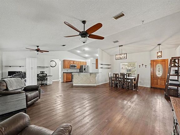 3rd image of 8802 Ashman Rd