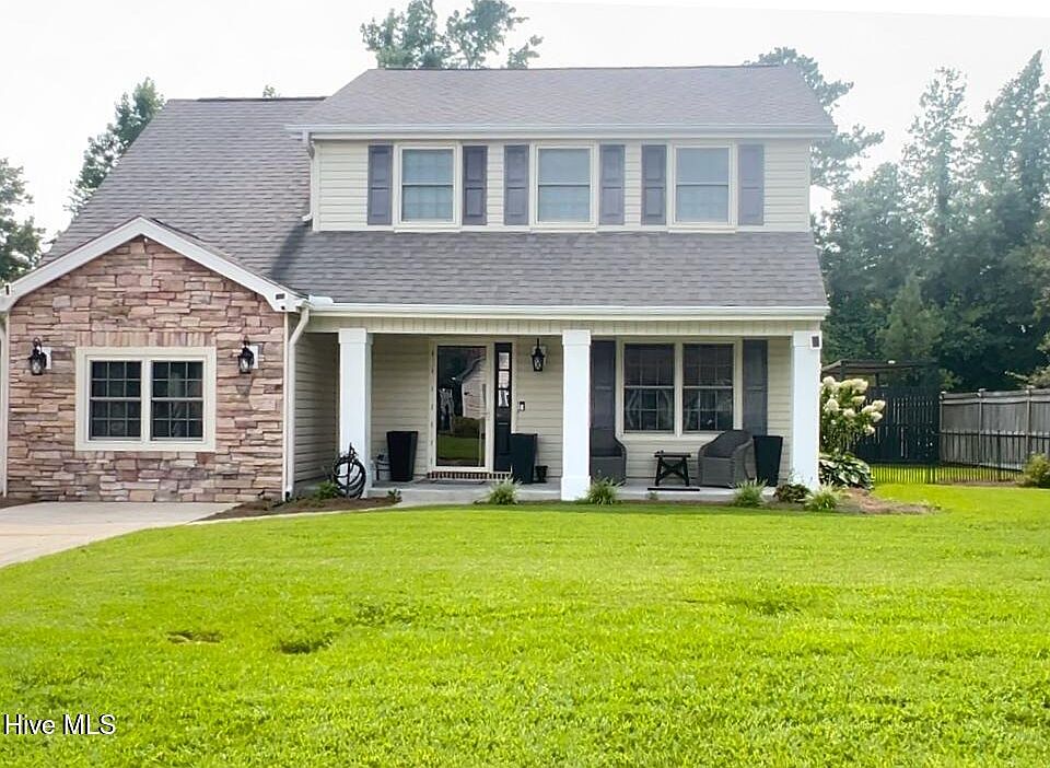 1st image of 203 Mahogany Drive