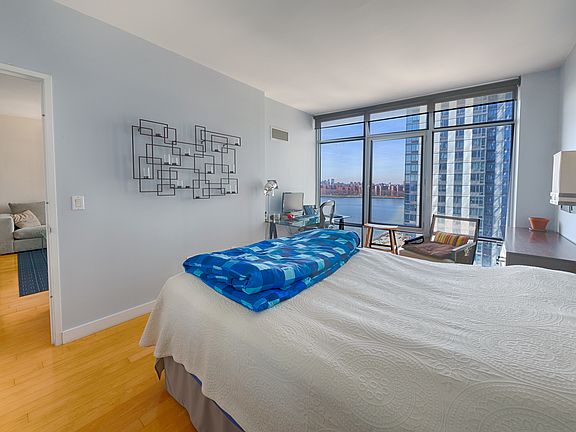 3rd image of 1 Northside Piers APT 11C