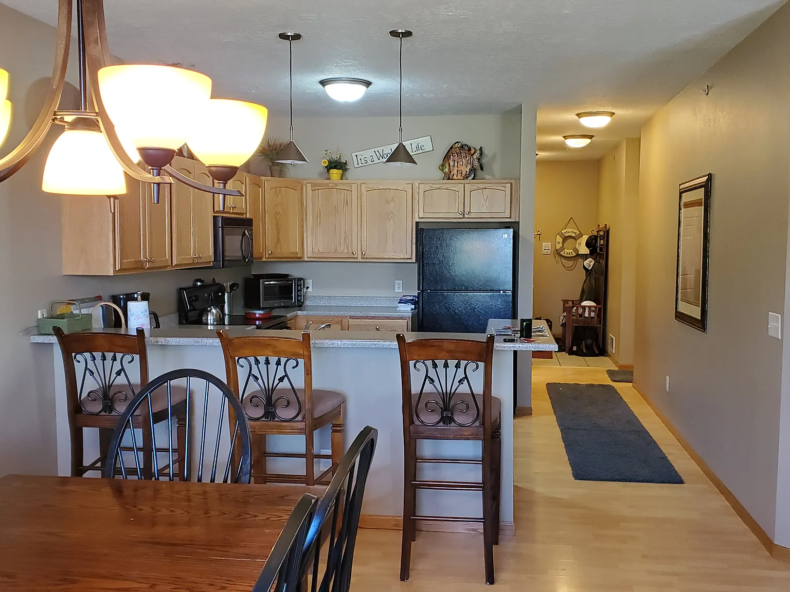 4 bed, 1700 sqft, $3,500 — Photo 2