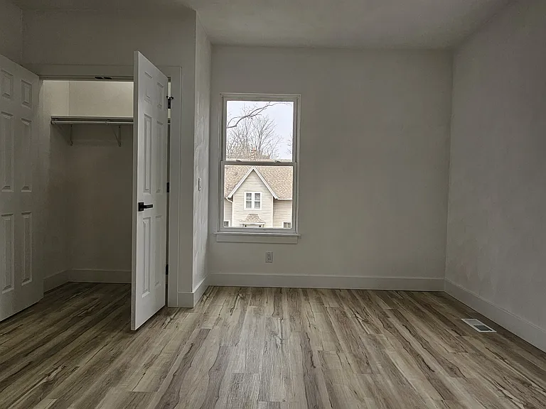 1035 Crosby St #1037 — Photo 40