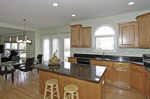 5th image of 5507 Rosinweed Ln E