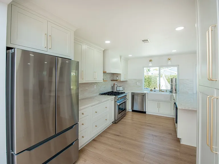 9891 Hot Springs Dr — Photo 12