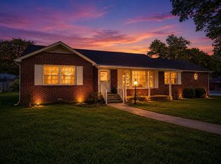 400 Edgewood Dr, Tullahoma, TN 37388