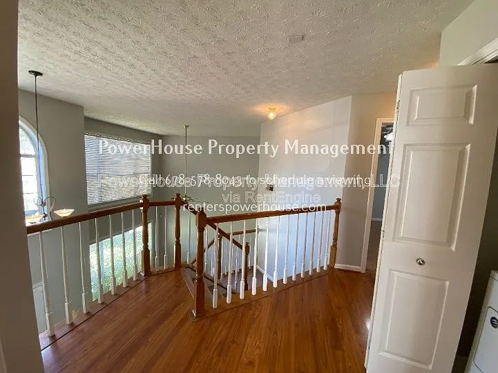 605 Suwanee Lakes Cir — Photo 10
