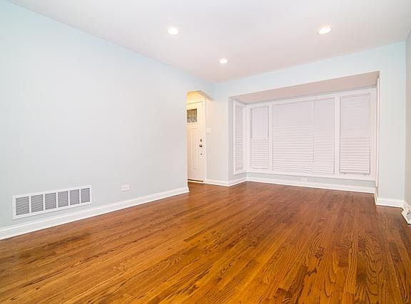 2nd image of 7211 S Sawyer Ave
