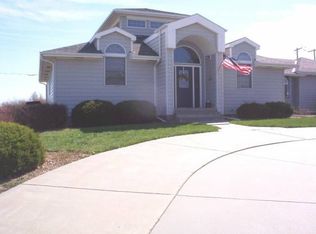 906 Starshine St, Minneapolis, KS 67467