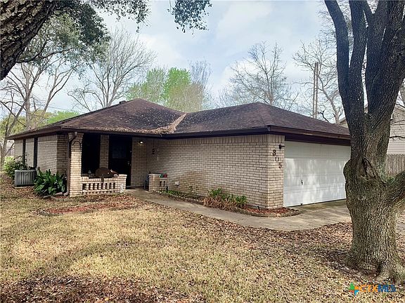 2nd image of 305 Glenmore St