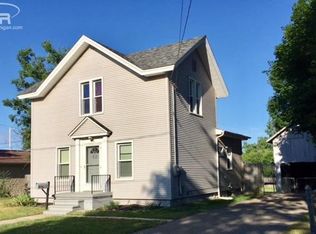 406 S Saginaw St, Holly, MI 48442
