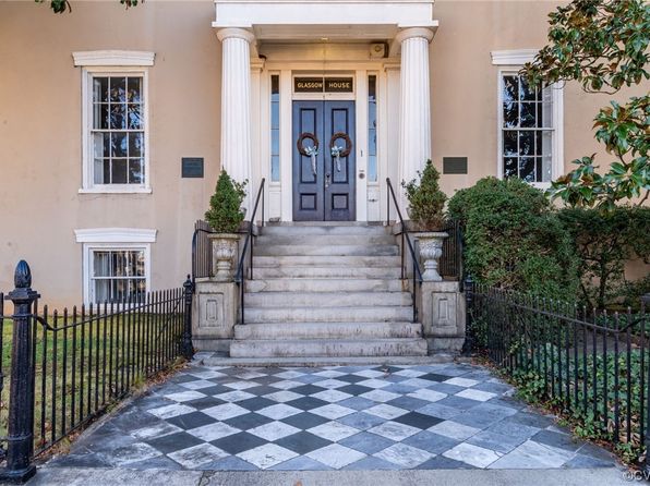 Image showcasing Richmond VA Luxury Homes For Sale - 481 Homes | Zillow