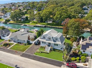 12 Marlin Rd, East Quogue, NY 11942
