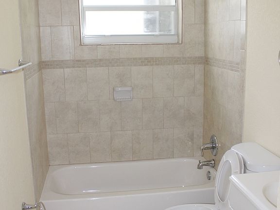2nd image of 4572 Acacia Ln