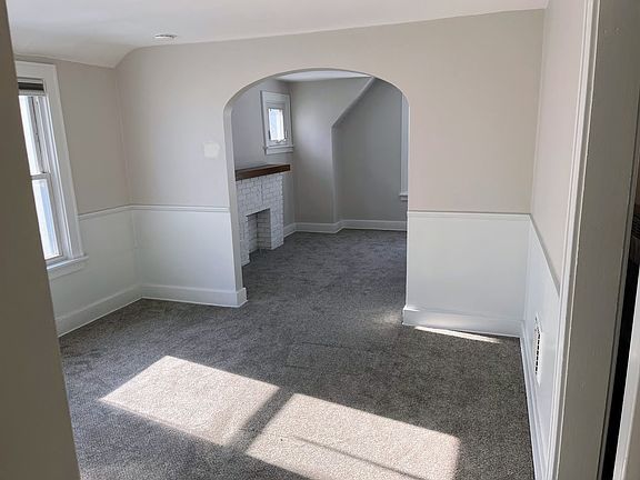 3rd image of 134 Hamilton Dr Floor 2