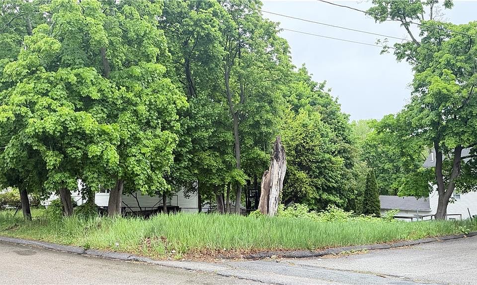1st image of 50 Hedley Ave