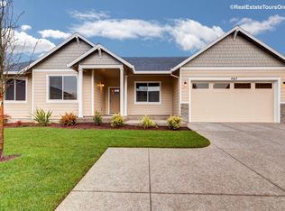 467 E Johnson St, Carlton, OR