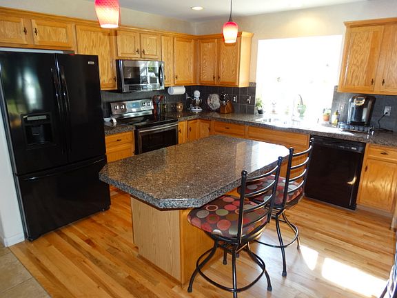5th image of 5909 16th Street Ct NE