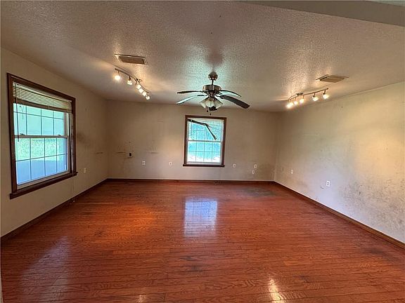 4th image of 6830 Cook Ave