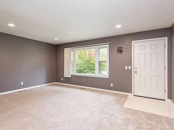3rd image of 1849 N Diana Dr