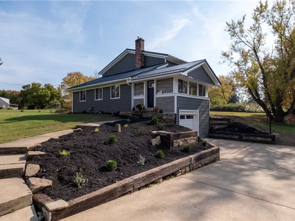 3906 Hardt Dr, Gibsonia, PA 15044