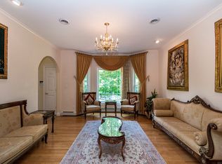 4 Sarah Dr, Highland Mills, NY 10930