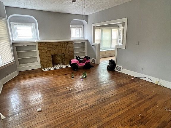 4th image of 3688 E 154th St