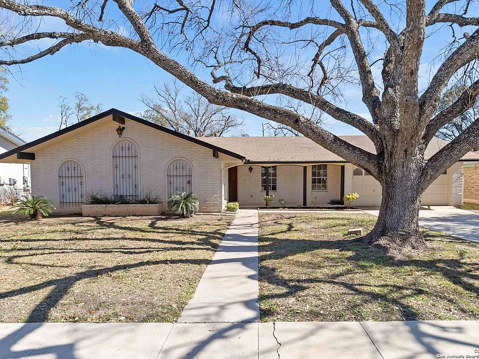 1st image of 3550 Pinebluff