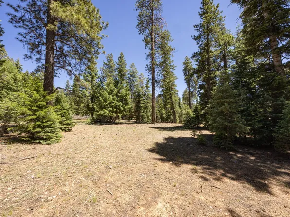 855 E Bonanza Rd, Duck Creek Village, UT 84762