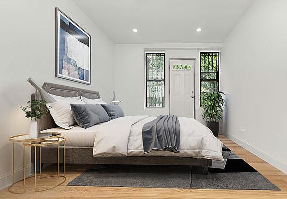 4th image of 208 E 31st St #1RR