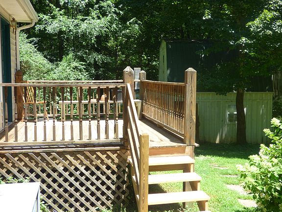 5th image of 119 Shady Shores Ln