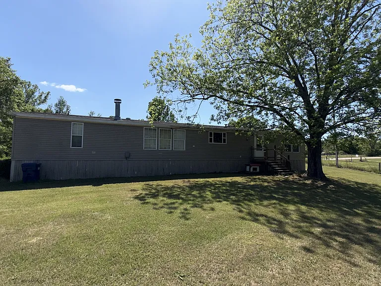 198 County Road 1165 — Photo 25
