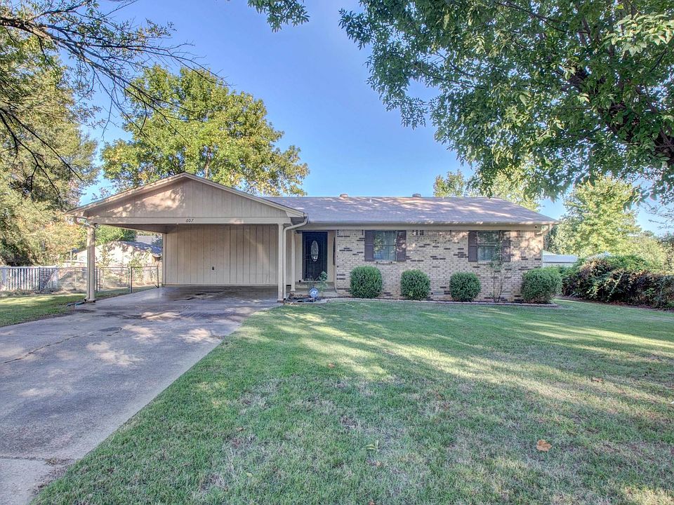 1st image of 607 Meadow Cir