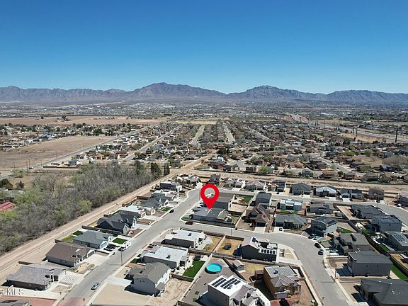 3rd image of 912 Pecos River Pl
