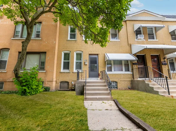 11451 S Saint Lawrence Ave, Chicago, IL 60628