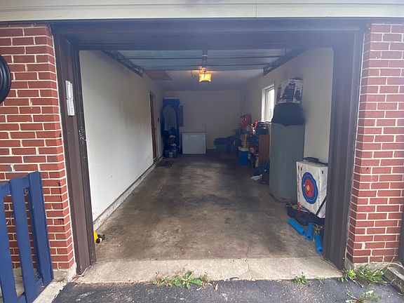 3rd image of 332 Lutz Dr