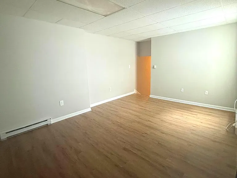 106 S Market St #8 — Photo 5