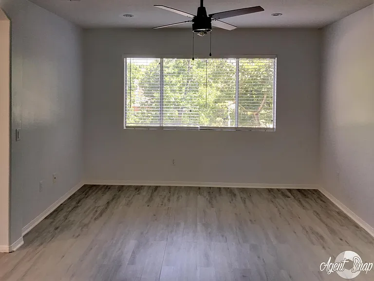 5080 Woodbridge Ln — Photo 13
