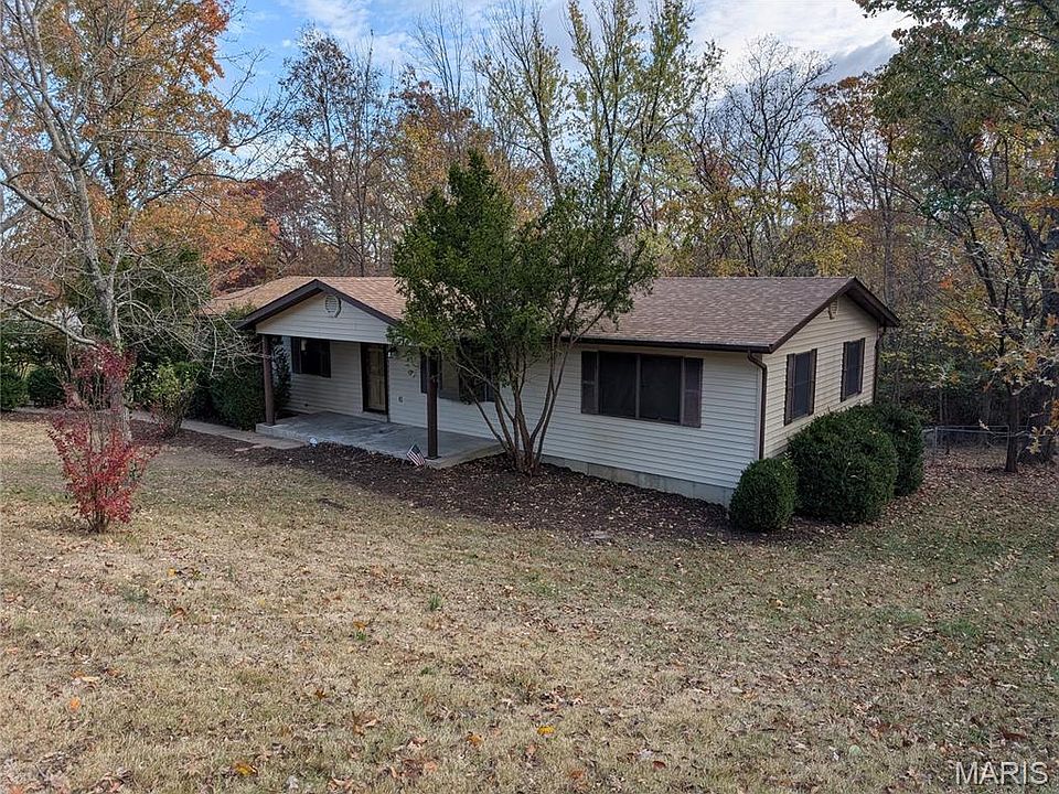 1st image of 380 Daniels Estates Dr