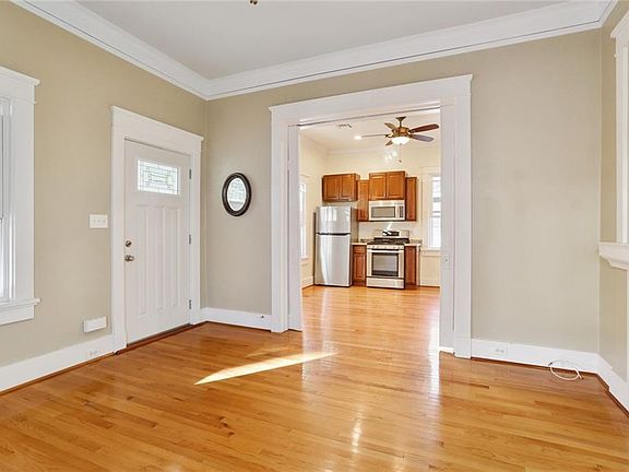 5th image of 1228 N Lopez St