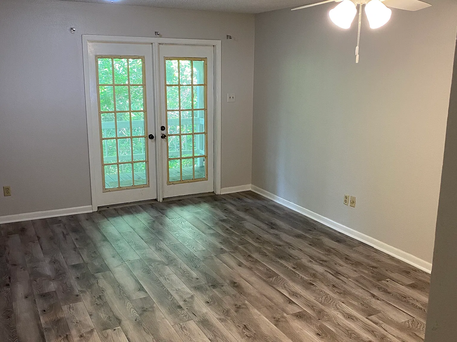 2 bed, 1.5 bath, 1000 sqft, $950 — Photo 4