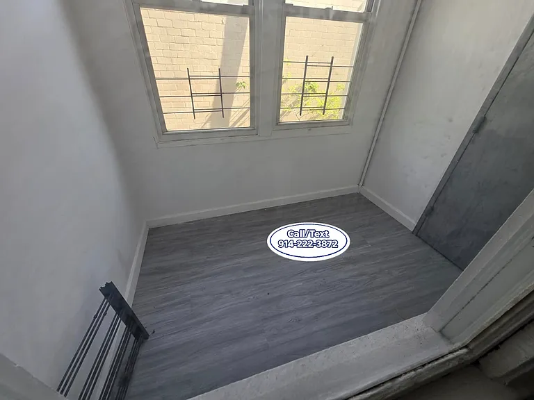 21 Knowles St #2 — Photo 7