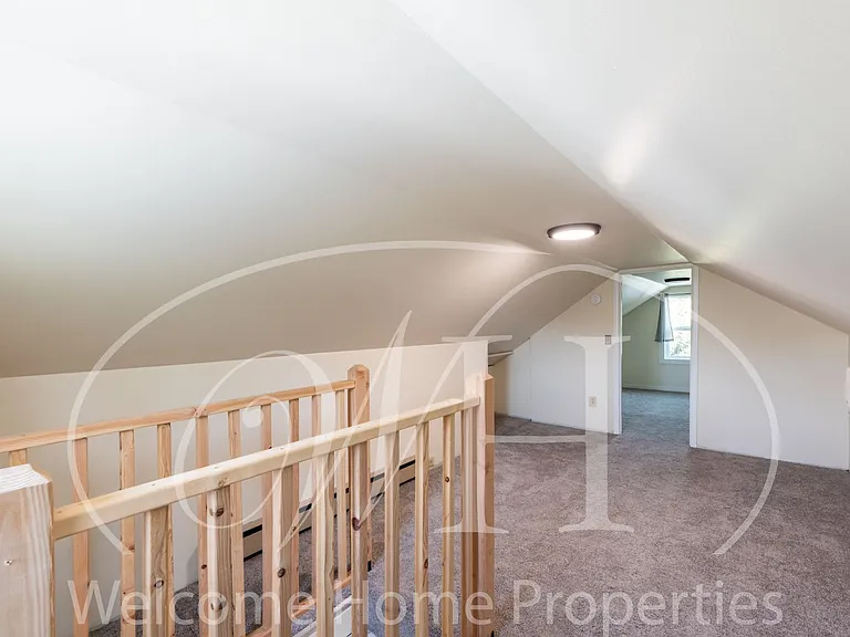 132 Malcolm St — Photo 12