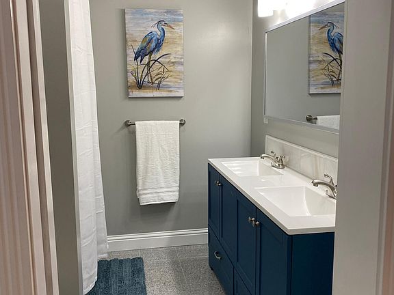 Master Bathroom with dual vanity.