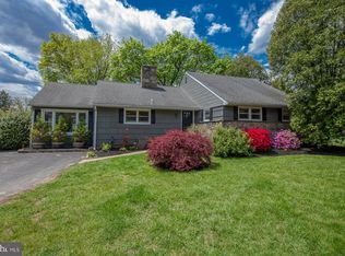 1100 Greentree Ln, Penn Valley, PA 19072