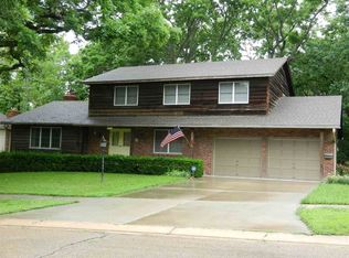 2500 SW 34th St, Topeka, KS 66611