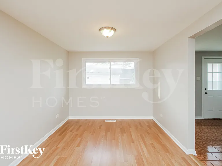171 Craig Dr W — Photo 7