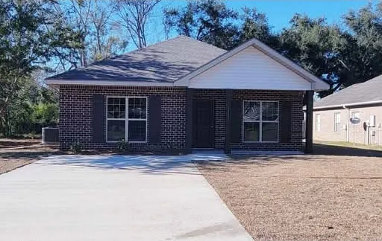 6101 Albray Dr — Photo 1