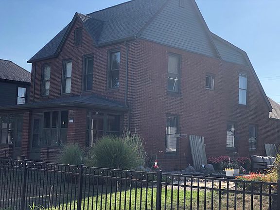 Side view of unit from McCarty Street