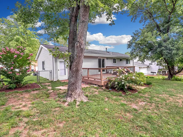 1338 Greenmar Dr — Photo 31